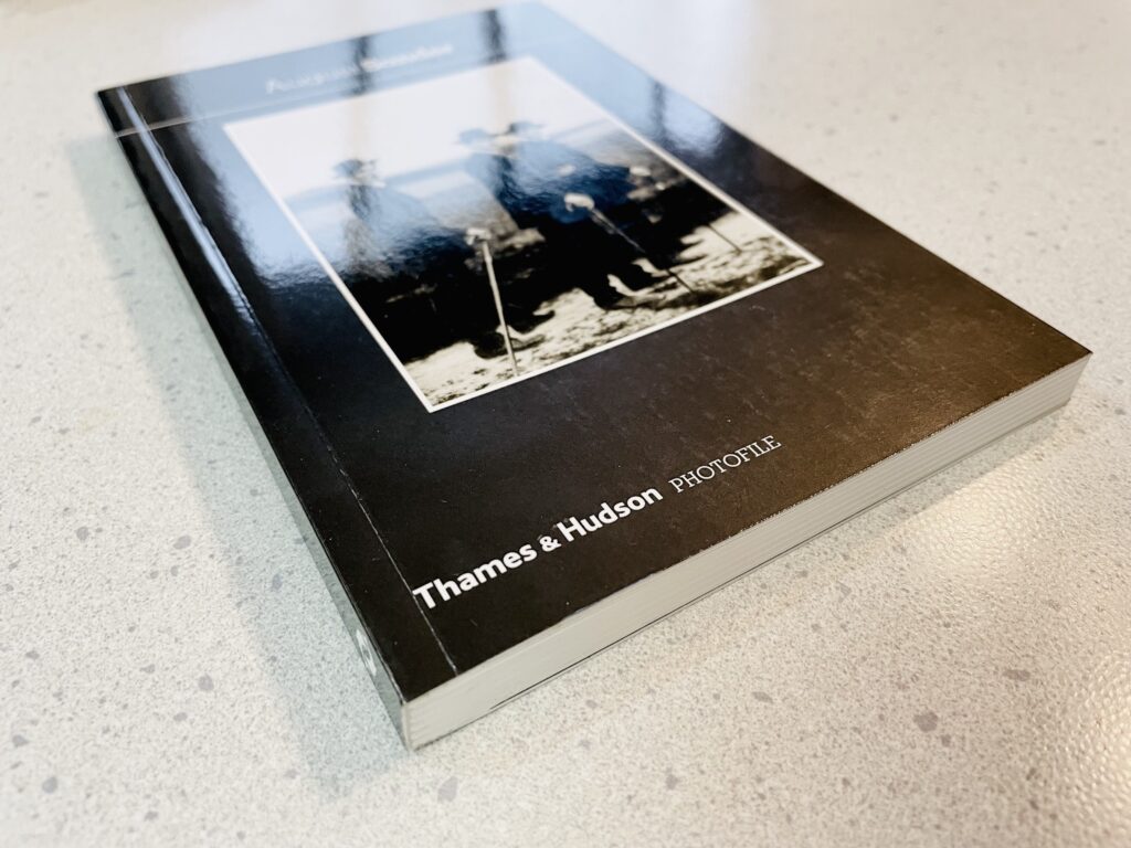 Amazonで販売している「ペーパーバック」とは何？